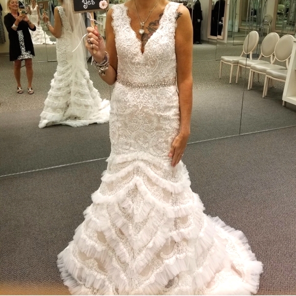 Size 4 Wedding dress, trumpet slip, head piece, veil, ribbon sequence belt. - Picture 1 of 13